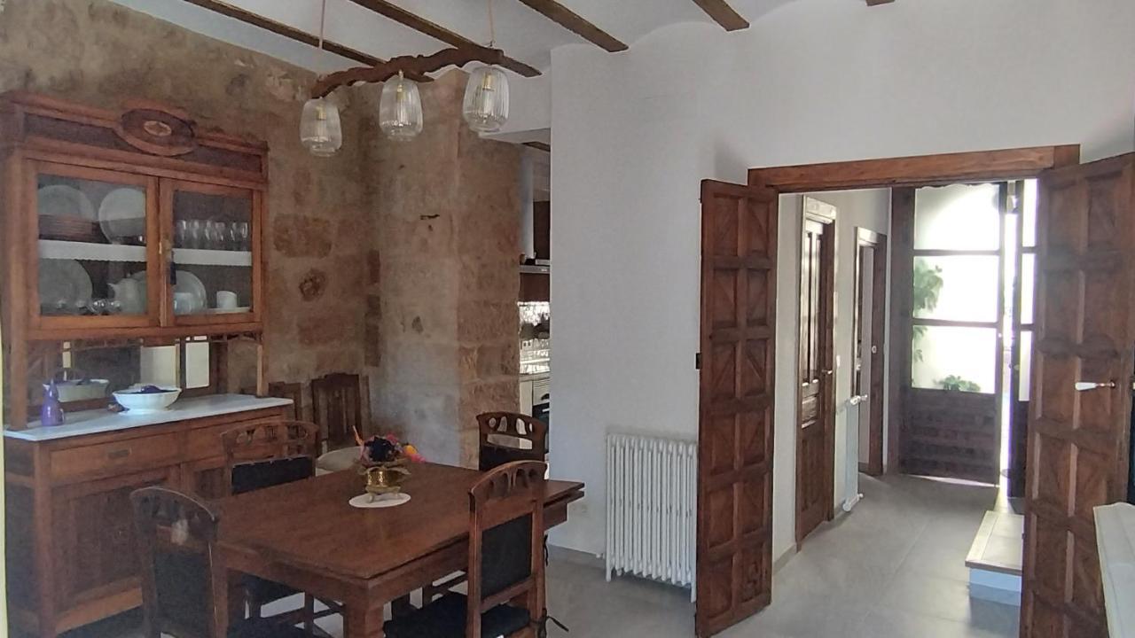 Oliva Banos De La Encina